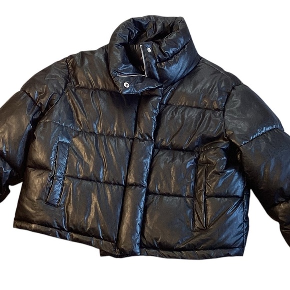 LA Coalition Vegan Leather Look Black Cropped Puffer Jacket, Large - Picture 14 of 14
